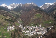 09 Panorama dalla Pizzarela, Ornica e le sue montagne...